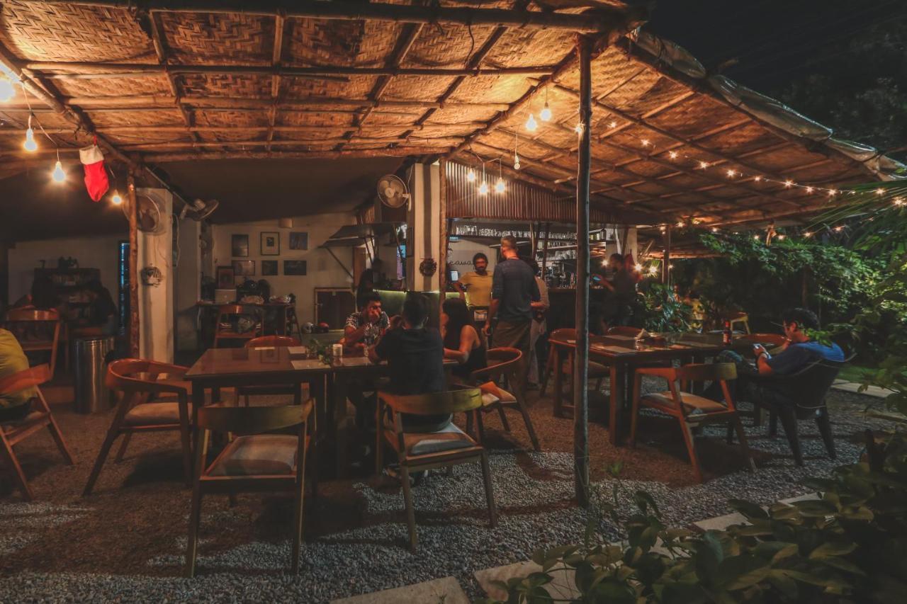 Piggy Hostel Vagator Exterior photo